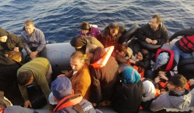 Yunanistan’dan Türkiye’ye itilen 132 kaçak göçmen kurtarıldı!