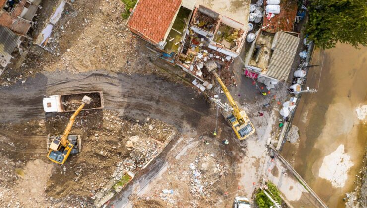 Yeşildere Vadisi’nde yeşil dönüşüm için düğmeye basıldı: EXPO alanında yıkımlar başladı