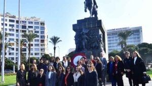 İzmir Büyükşehir Belediyesi Başkan Vekili Mustafa Özuslu, 5 Aralık Türkiye