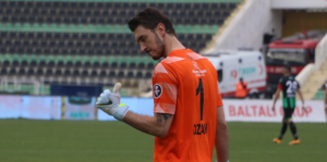 1’inci Lig ekiplerinden Altay’da kaleci Ozan Evrim Özenç, geçen haftaki