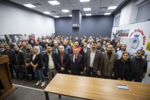 DİSK Genel-İş Sendikası’nı ziyaret eden İzmir Büyükşehir Belediye Başkan Aday