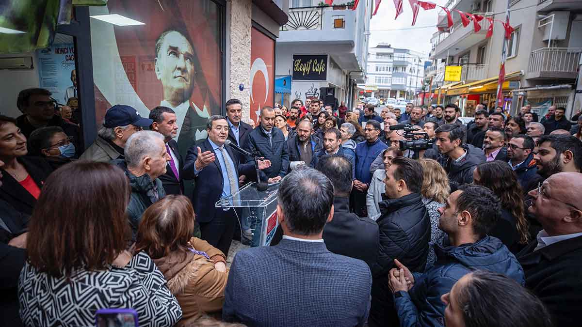 Seçim çalışmalarına doğup büyüdüğü Narlıdere’den başlayan İzmir Büyükşehir Belediye Başkan