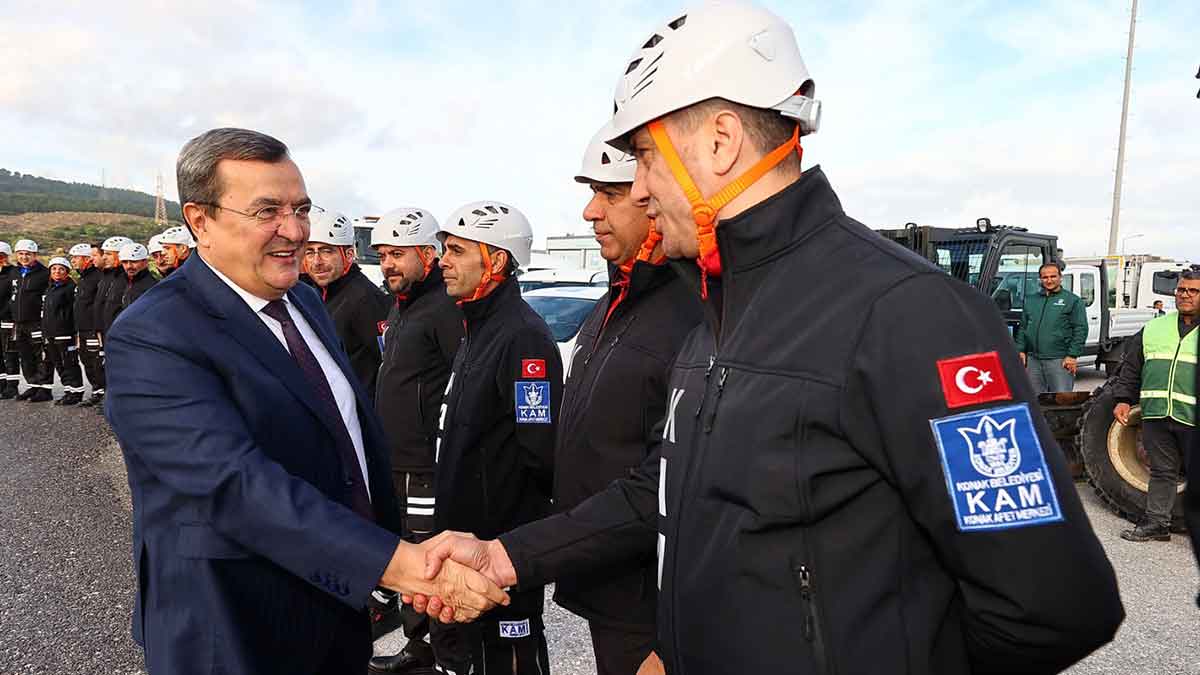 Konak Belediyesi’nin doğal afetlerde hızla bölgeye ulaşarak can kurtarmak ve yardım