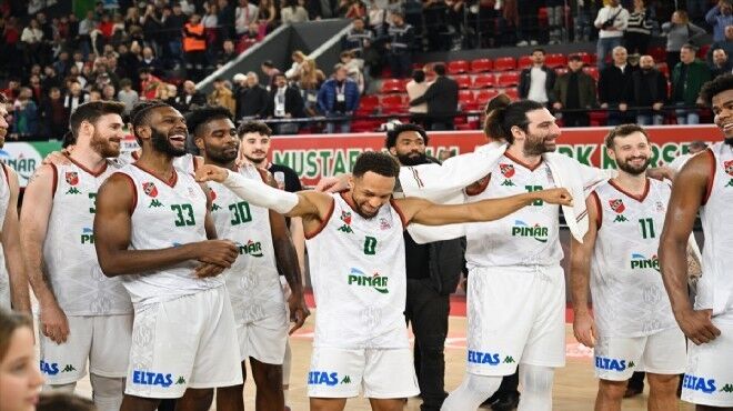 Basketbol Süper Ligi’nde deplasmanda Samsunspor’u 82-80 mağlup eden Pınar Karşıyaka,