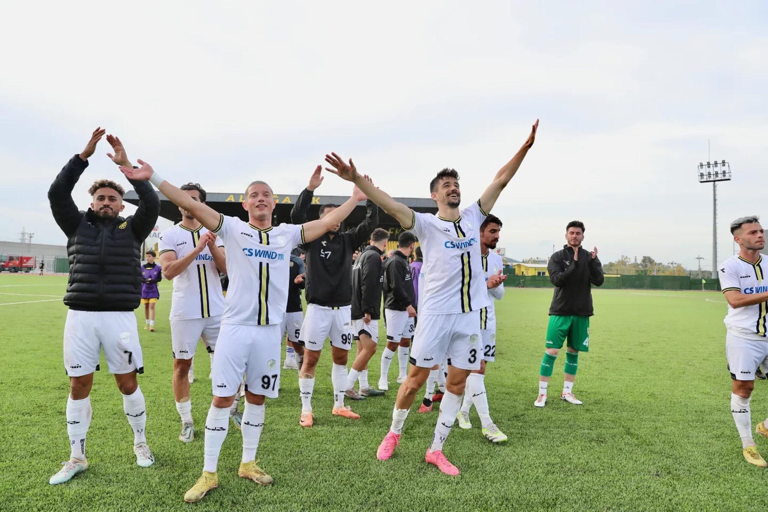 TFF 3’üncü Lig 1’inci Grup’ta geçen hafta deplasmanda Ayvalıkgücü ile