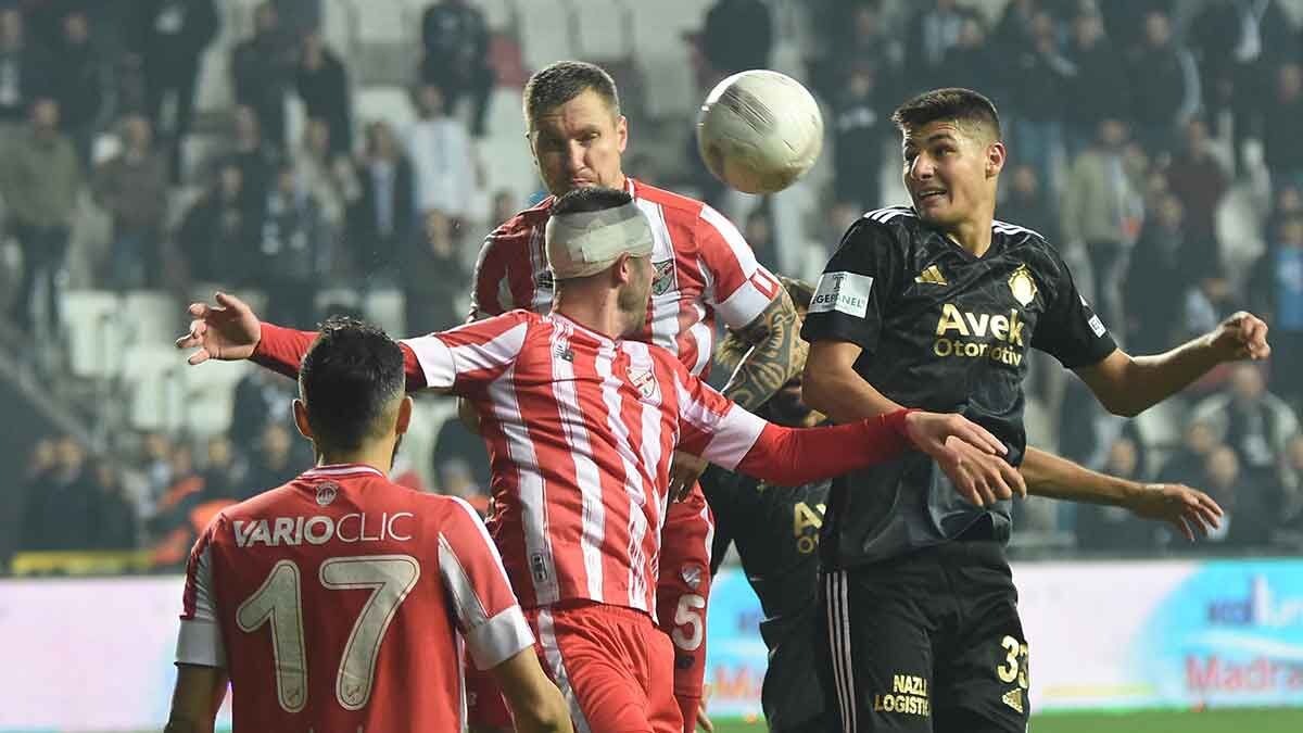 1’inci Lig ekiplerinden Altay’da genç stoper Efe Sarıkaya’nın sezon sonunda