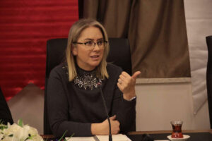 İzmir Büyükşehir Belediye Başkanı Tunç Soyer’in, “Şimdiye kadar hep mutfaktaydım.