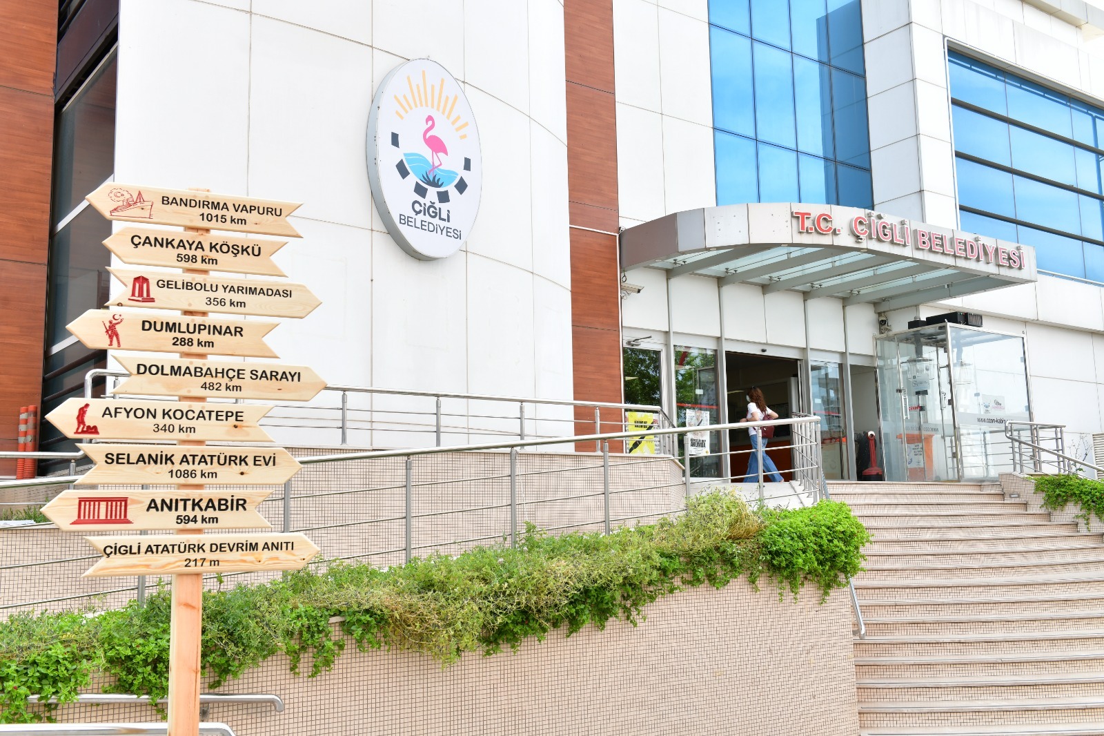 Çiğli Belediyesi, kültür sanat alanında hayata geçirdiği çalışmalar ve dört