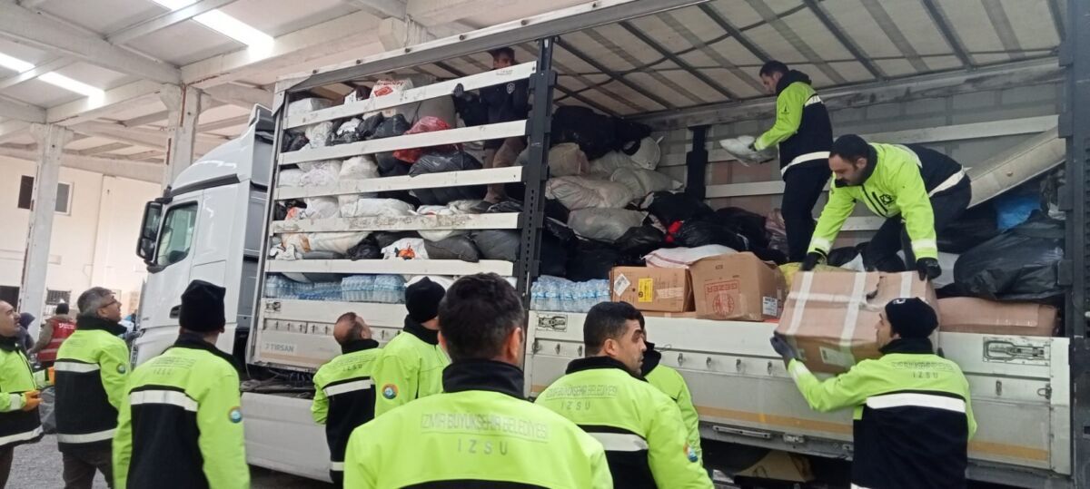 İzmir Büyükşehir Belediyesi, 11 ili etkileyen 6 Şubat’taki Kahramanmaraş merkezli