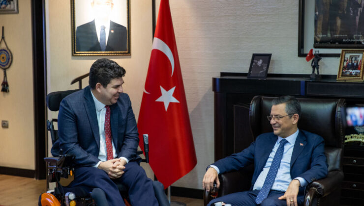 Özgür Özel’den Buca Belediyesi Başkanı Erhan Kılıç’a geçmiş olsun ziyareti