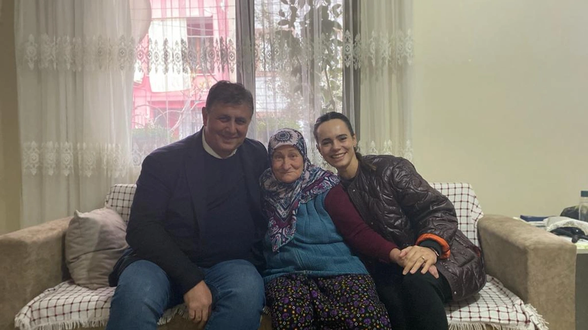 Karşıyaka Belediyesi, 20 bin vatandaşın kapısını çaldı Katılımcı yönetim anlayışını benimseyen Karşıyaka Belediyesi, 1 yılda 7 mahallede