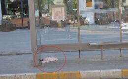 Bebek kefenli şüpheli paket patlatıldı: İsrail’e tepki afişi çıktı