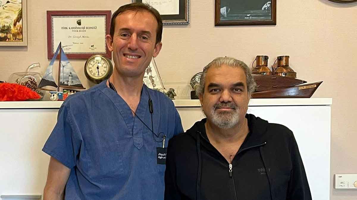 İki yıl arayla önce böbrek nakli oldu, sonra 5 damarı değiştirildi İzmir’de yaşayan işçi emeklisi Erkan Okkan (51), iki yıl arayla