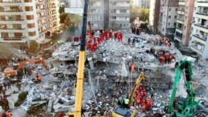 İzmir Dokuz Eylül Üniversitesi (DEÜ) Deprem Araştırma ve Uygulama Merkezi’nde