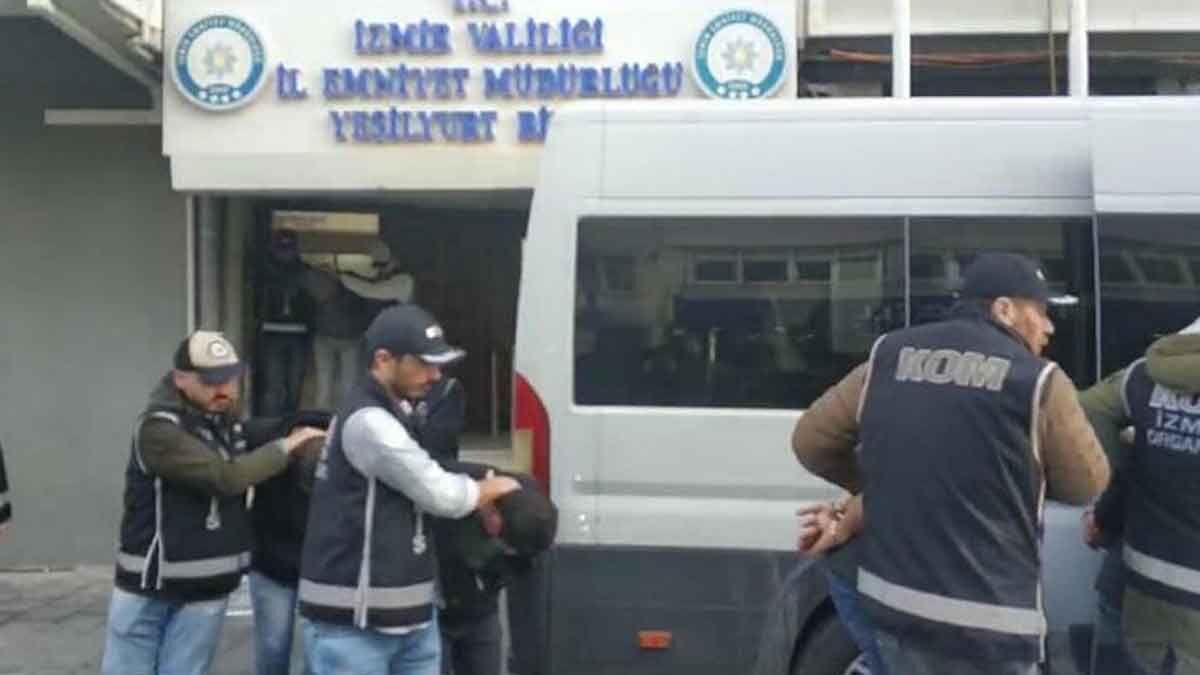 İzmir‘de ‘Altunbaş’ olarak bilinen suç örgütüne yönelik düzenlenen operasyonda 9