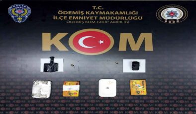 İzmir’de ehliyet sınavına giren 3 ‘joker’, gözaltına alındı