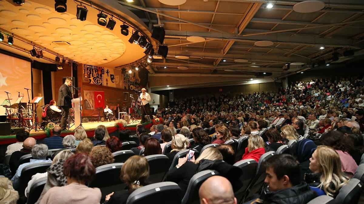 “Dünya Karşıyakalılar Günü” coşku ve gururla kutlandı! Dünya Karşıyakalılar Günü, Karşıyaka Belediyesi ve Karşıyaka Spor Kulübü (KSK)