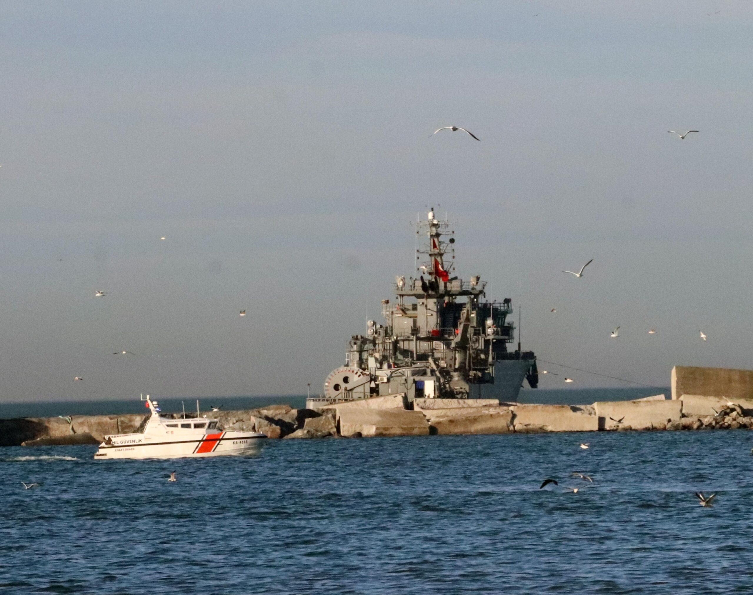 Zonguldak’ın Ereğli ilçesi açıklarında batan geminin kayıp 7 mürettebatını arama