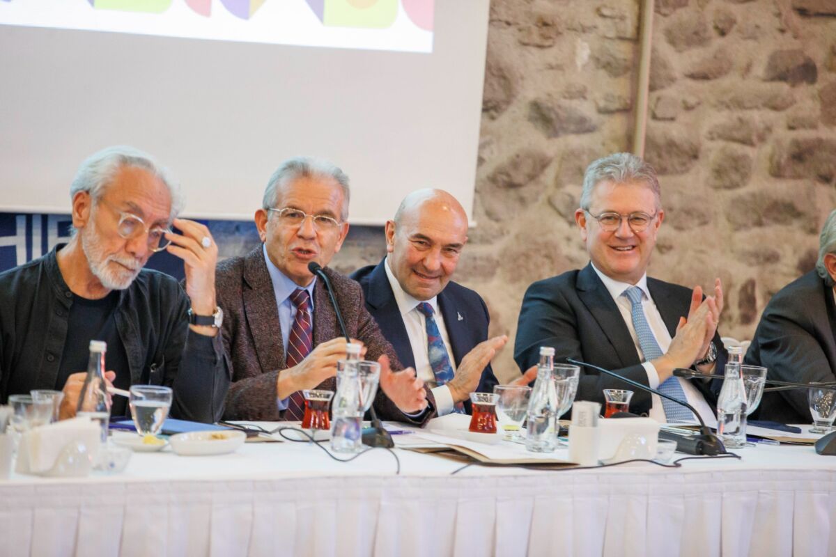 5 yılda 5 bin 500 bağımsız yapıda dönüşüm çalışması yaptıklarını