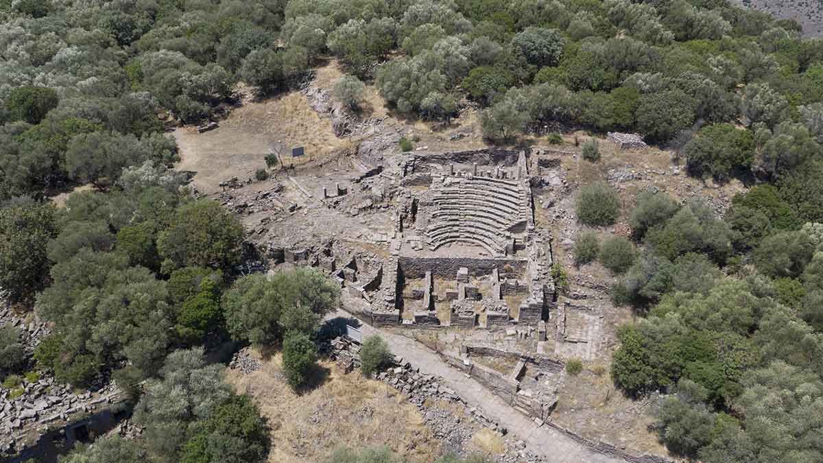 Manisa’da, 2 bin 700 yıllık geçmişe dayanan Aigai Antik Kenti’nde
