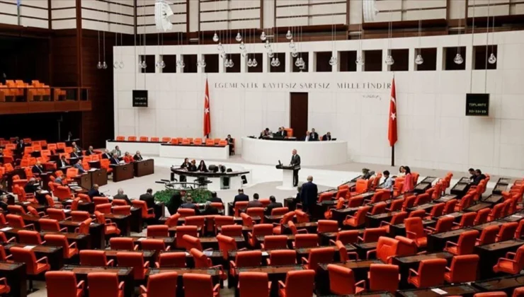 Mecliste istifa fırtınası.. 7 ayda 53 milletvekili istifa etti