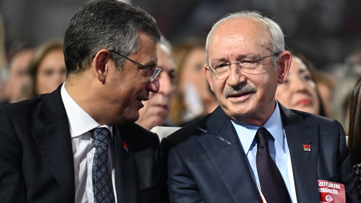 CHP’nin 7. Genel Başkanı Kemal Kılıçdaroğlu, görevi devrettiği CHP Genel