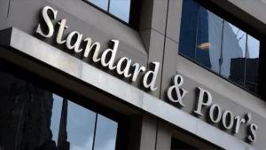 Uluslararası kredi derecelendirme kuruluşu Standard & Poor’s, Türkiye ekonomisinin dengelendiğine
