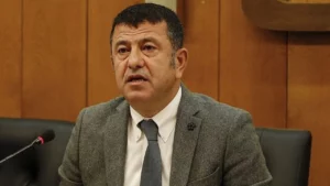 CHP Malatya Milletvekili Veli Ağbaba, akrabalarının belediye başkan adaylığında bulunacağı