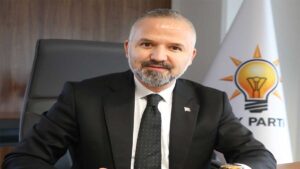 İzmir Büyükşehir Belediyesi Meclisi AK Parti Grup Sözcüsü Hakan Yıldız,