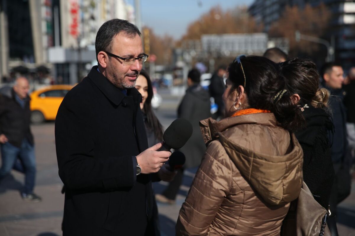 AK Parti İzmir Milletvekili Mehmet Kasapoğlu, 10 Ocak Çalışan Gazeteciler