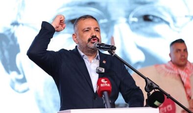 CHP PM toplantısı geç başlayacak … İl Başkanı Aslanoğlu parti binasından ayrıldı