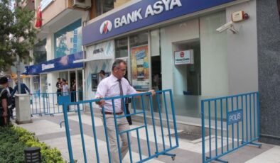 İzmir’de ‘Bank Asya’ operasyonu: 19 gözaltı