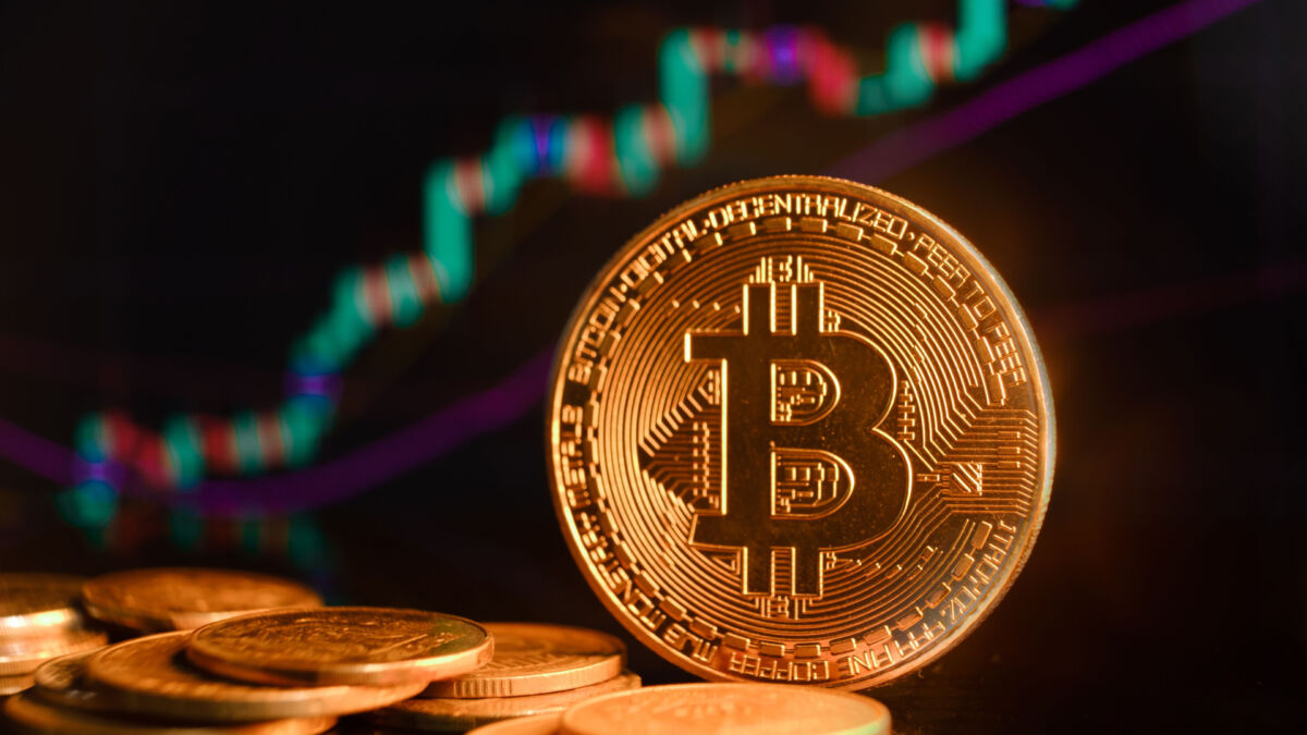 Bitcoin düşüşte! İşte düşüşün nedenleri Kripto piyasası düşüşe geçti. Bitcoin 40 bin dolarlık kritik eşiğin