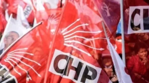 CHP’de İzmir Büyükşehir Belediyesi’nde kadın aday seçeneği güçleniyor. CHP kulislerinde