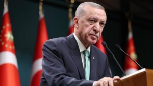 Cumhurbaşkanı Recep Tayyip Erdoğan, cuma namazı sonrasında açıklamalarda bulunurken yerel