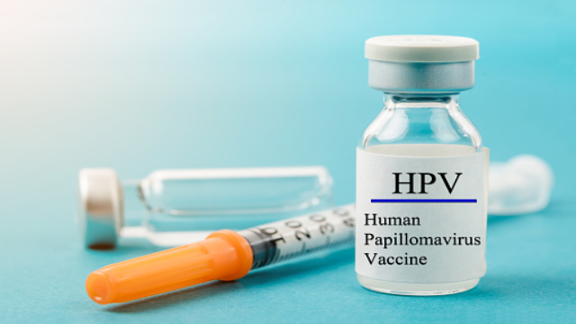 Rahim ağzı kanserinde HPV aşısı kadınları büyük oranda koruyor