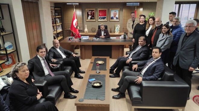 CHP İzmir İl Başkanlığı’nda seçim zirvesi: Dikkat çeken mesajlar verildi