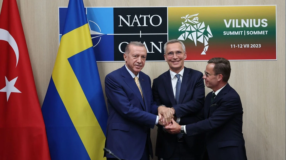 Türkiye, NATO üyeliğini resmen onayladı. Karar Türkiye Büyük Millet Meclisi