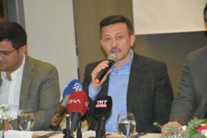 AK Parti’nin İzmir Büyükşehir Belediye Başkan adayı Hamza Dağ, milletvekilliği