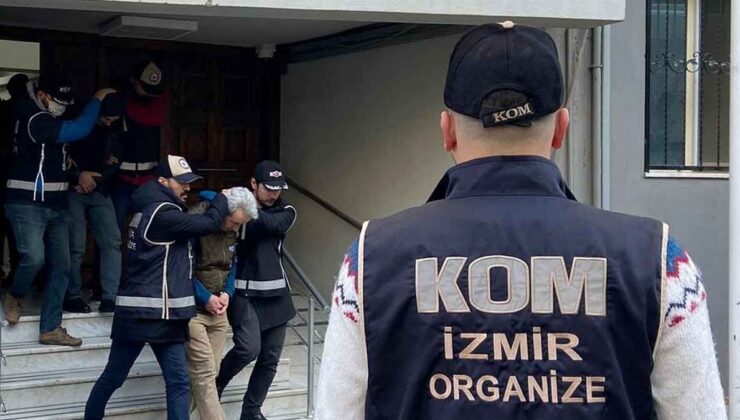 İzmir’de FETÖ’ye 4 tutuklama