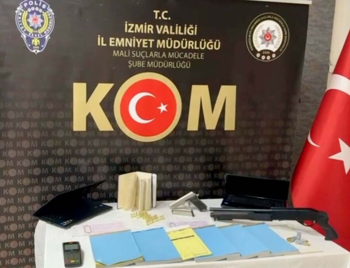 İzmir’in Bornova ilçesinde, polisin naylon faturayla devleti zarara uğratan kişilere