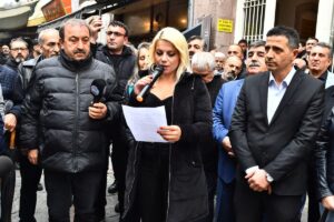 İzmir’deki sivil toplum kuruluşları İzmir Büyükşehir Belediye Başkanı Tunç Soyer’i