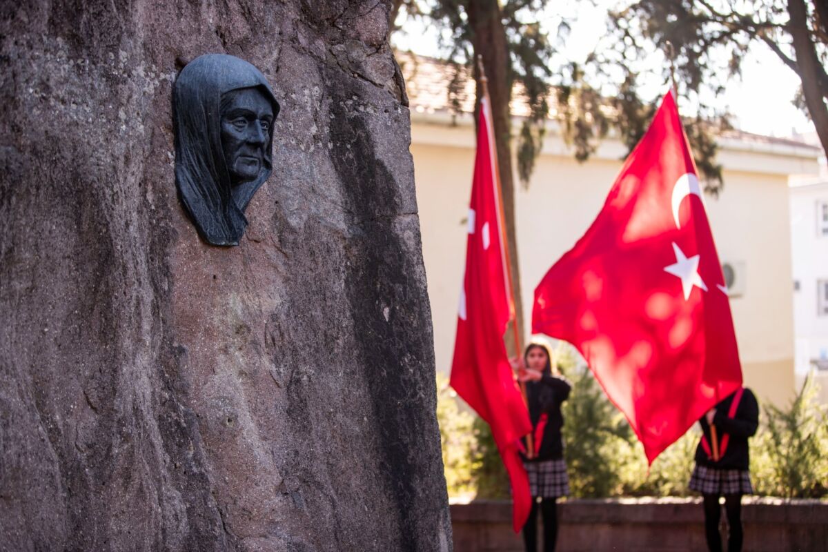 Türkiye Cumhuriyeti’nin kurucusu Ulu Önder Mustafa Kemal Atatürk’ün annesi Zübeyde
