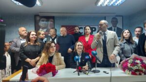 DEMOKRAT GÜNDEM-ERDEM ASLAN-CHP Konak Belediye Başkan adayı Nilüfer Çınarlı Mutlu,