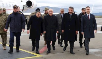Milli Savunma Bakanı Yaşar Güler ve beraberindeki TSK komuta kademesi Şırnak’a gitti
