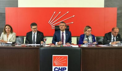 CANLI ANLATIM… CHP Başkanı Özel’den İmamoğlu yanıtı: Boşuna beklerler