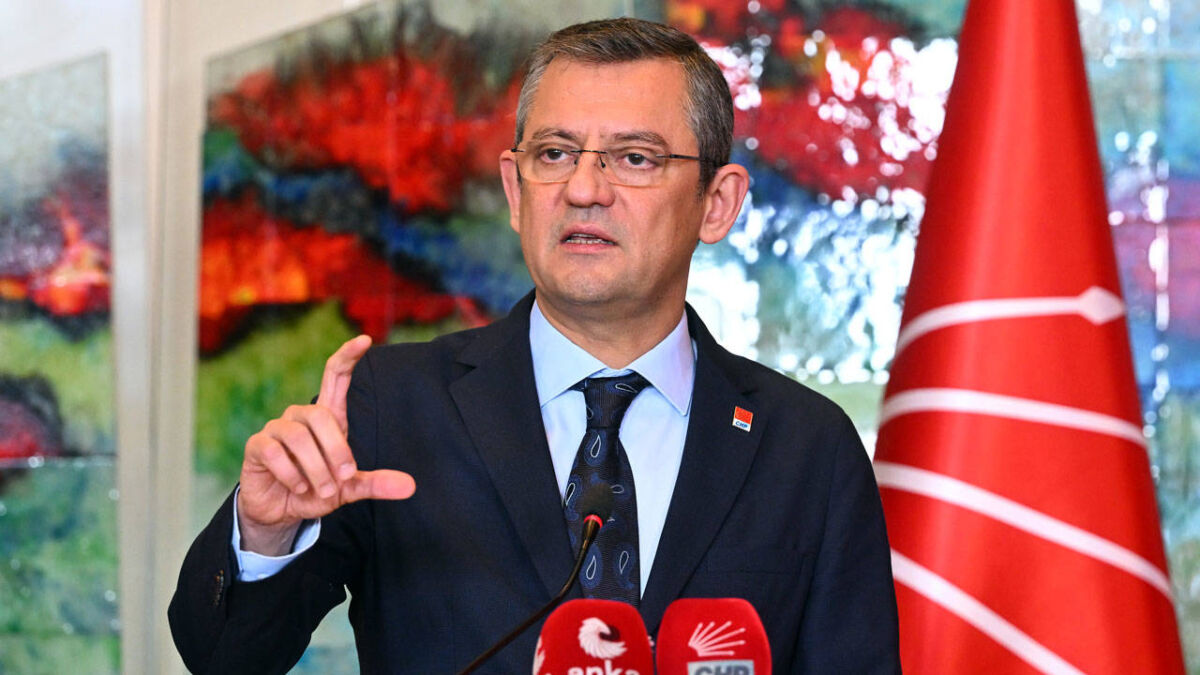 Cumhuriyet Halk Partisi Genel Başkanı Özgür Özel, Manisa’da Muhtarlar ve
