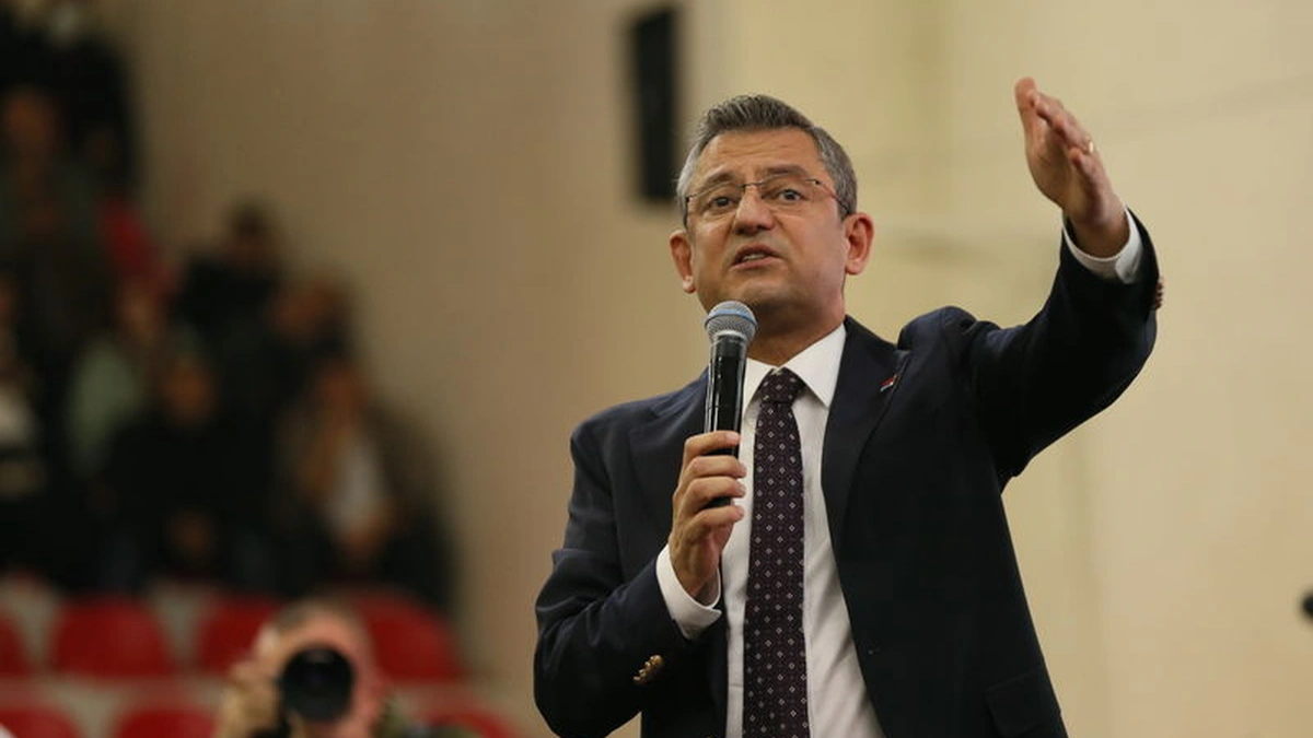 Eskişehir’de konuşan Cumhuriyet Halk Partisi lideri Özgür Özel, muhalefete karşı