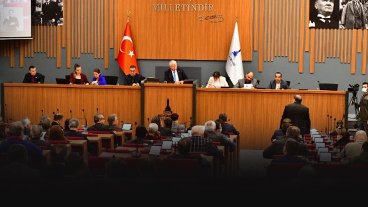 İzmir Büyükşehir Belediyesi’nin ocak ayı olağan meclis toplantısının üçüncü birleşiminde,