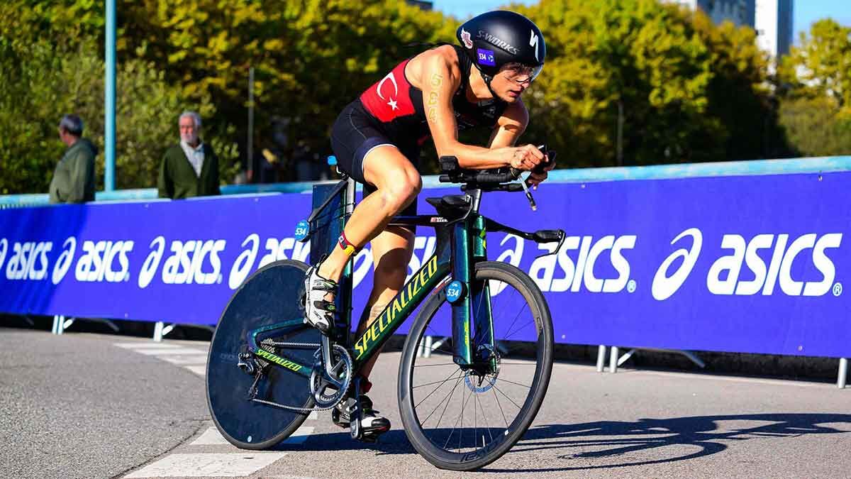 Yüzmede Avrupa Şampiyonası ve Akdeniz Oyunları’nda final, Kıtalararası Boğaz Yarışı’nda